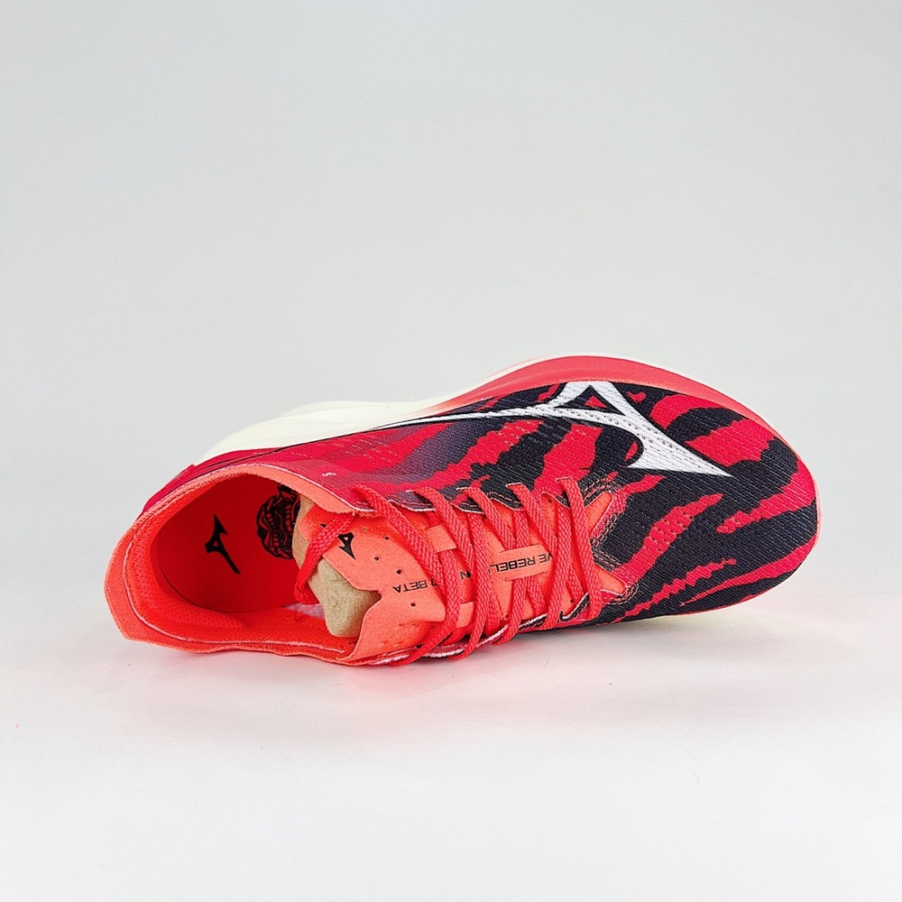 Mizuno WAVE REBELLION PRO 3